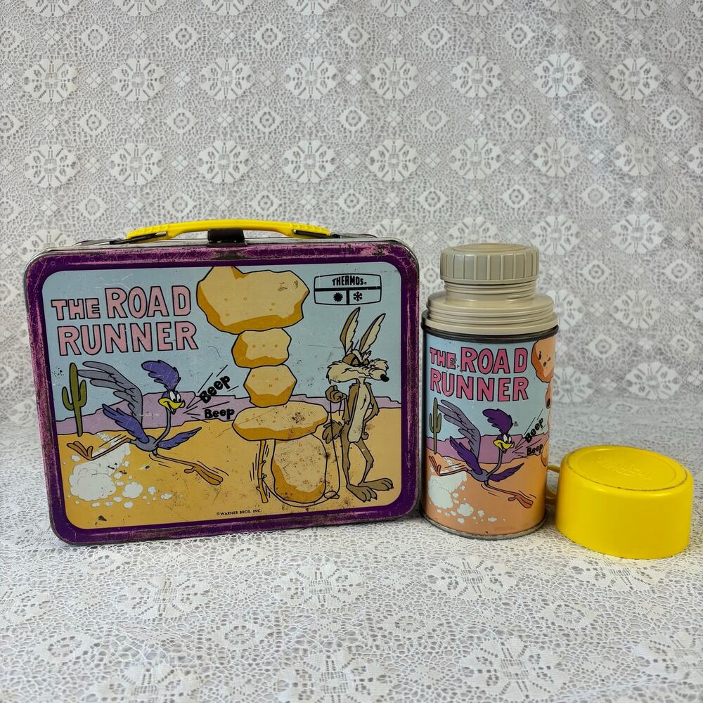 Vintage Road Runner Lunchbox w/ Thermos and No Stickers Great Cond. Looney Tunes